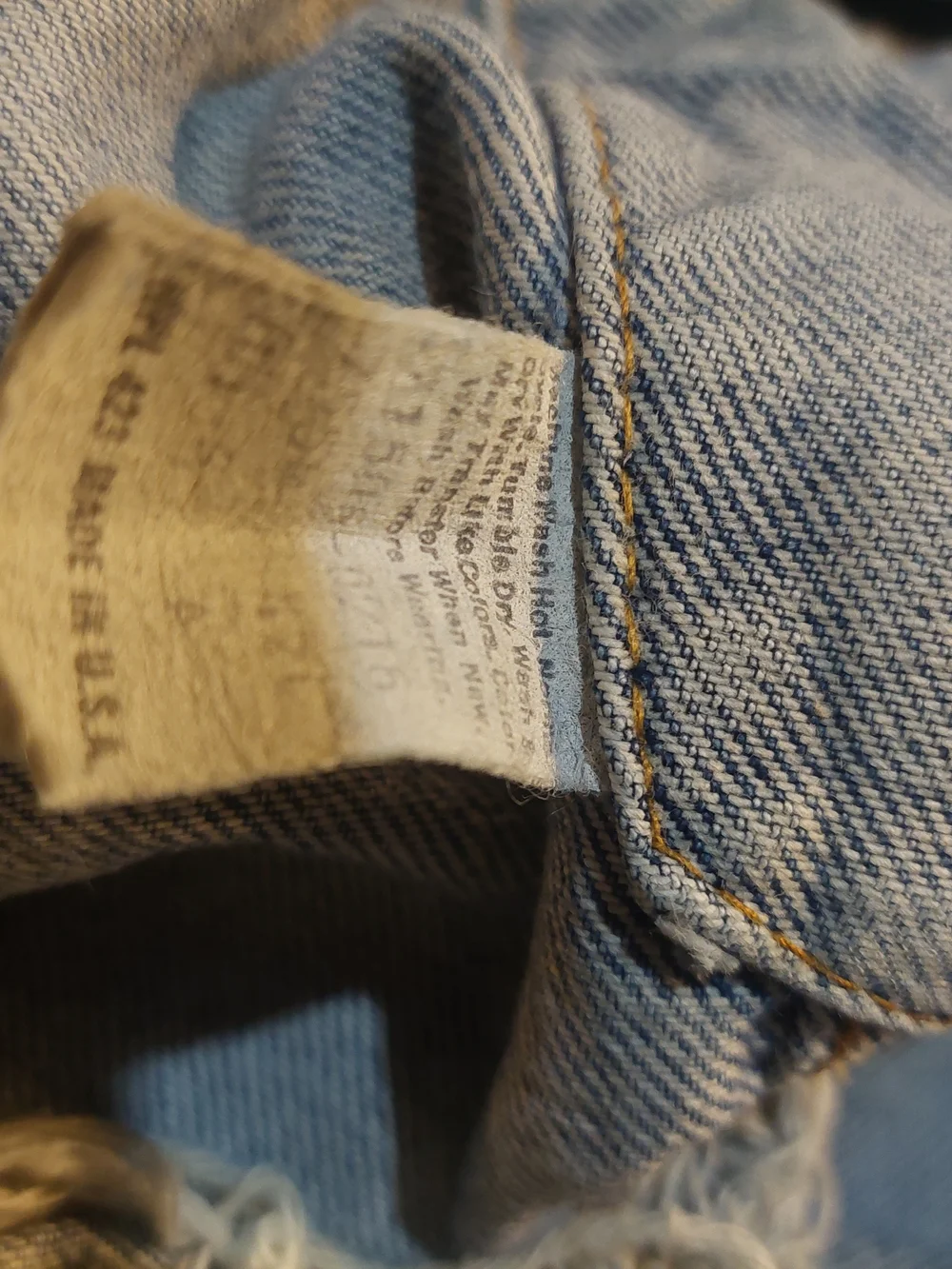 Levi's Light Blue Distressed Denim Jacket Vintage 80s Made USA Medium Trucker